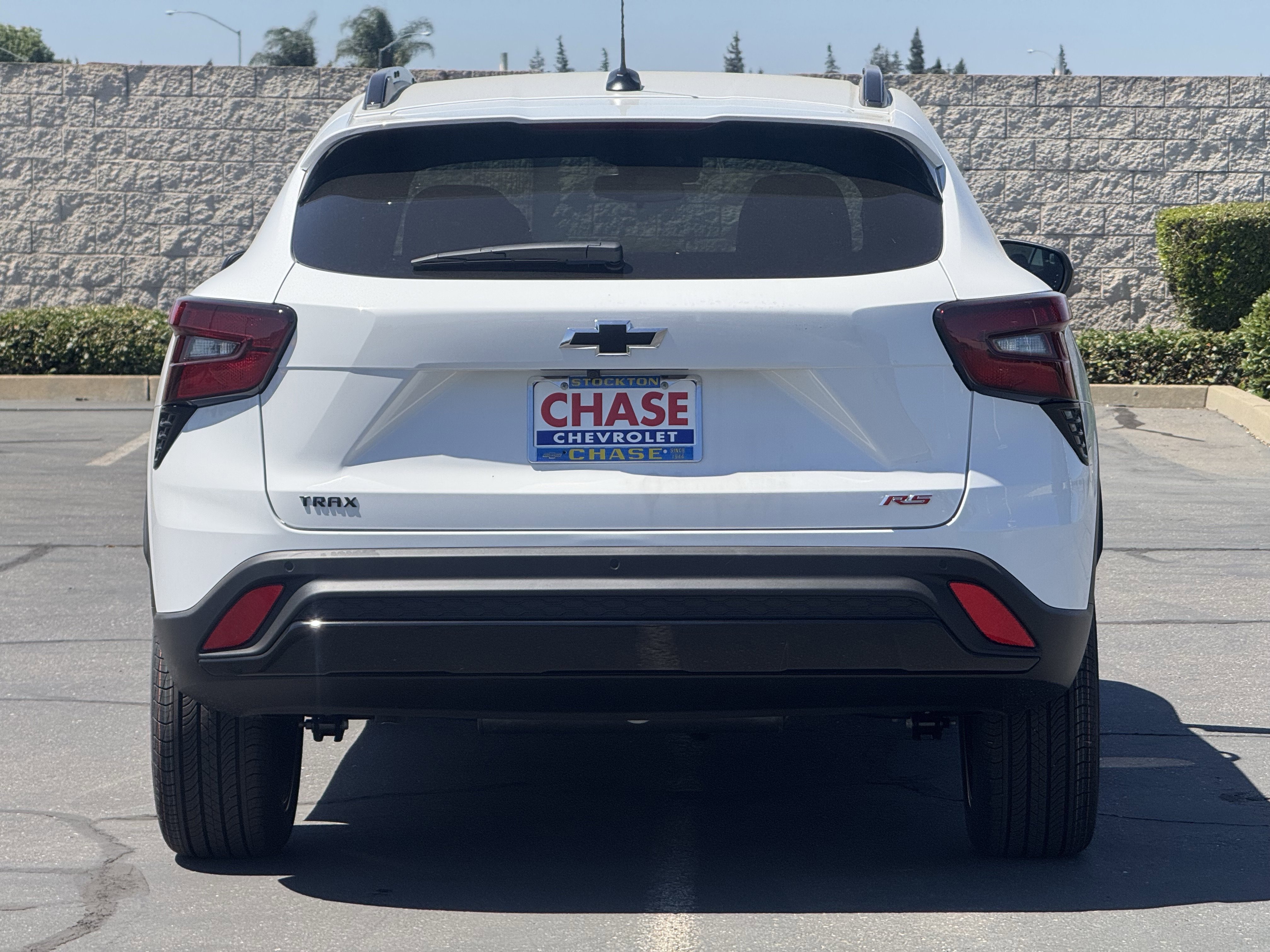 New 2026 Chevrolet Trax RS w/ Sunroof Package FWD image 6
