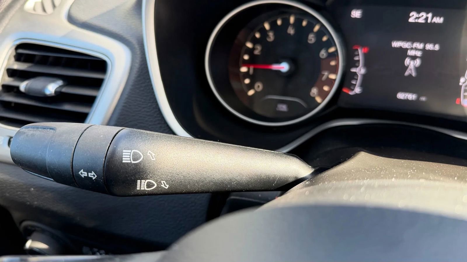 Used 2019 Jeep Compass Latitude w/ Popular Equipment Group image 32