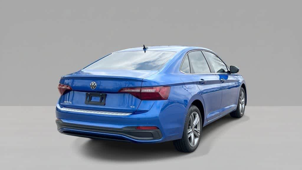 Used 2023 Volkswagen Jetta SE FWD image 6