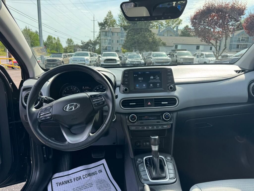 Used 2021 Hyundai Kona Limited AWD/4WD image 11