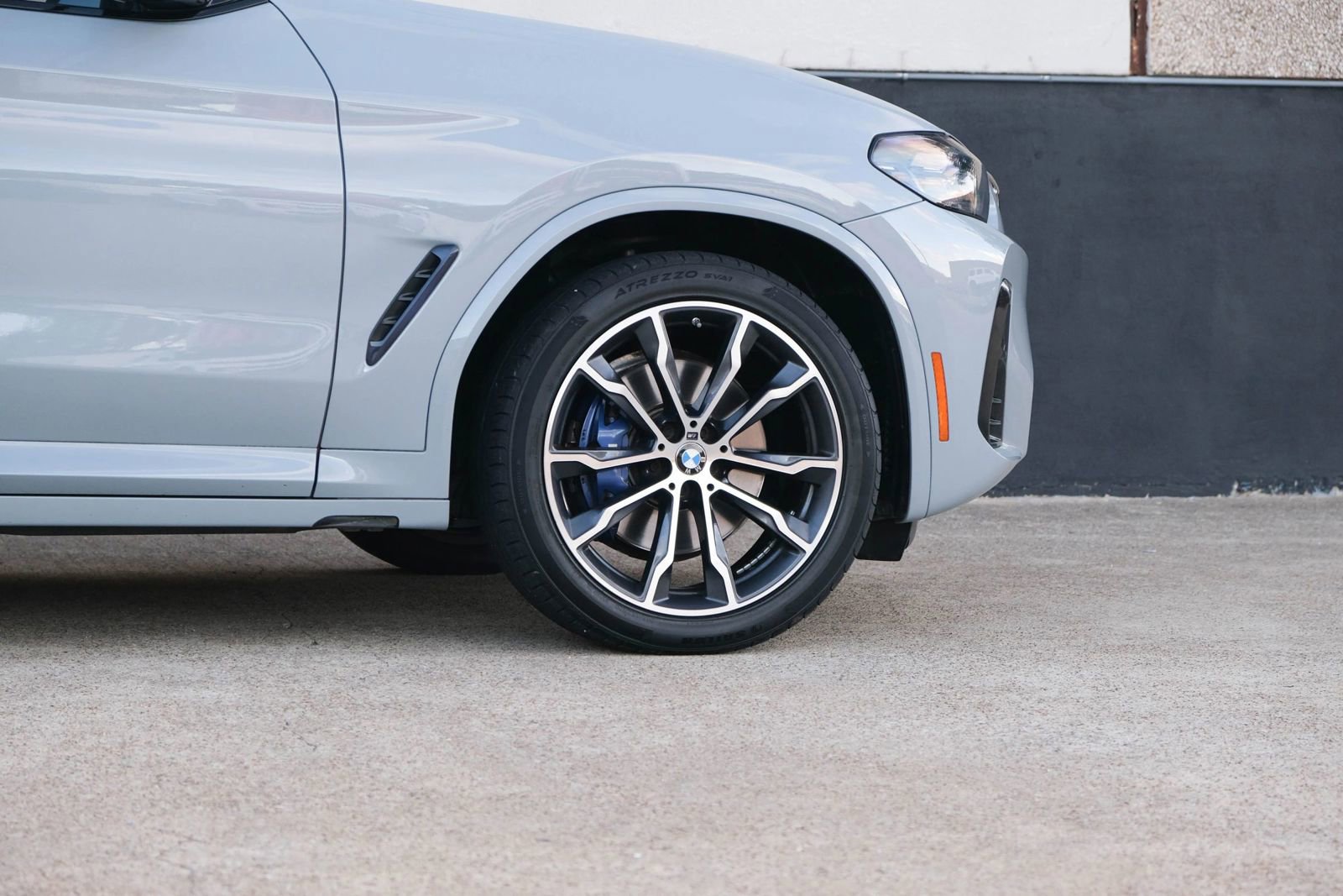 Used 2022 BMW X4 M40i image 12