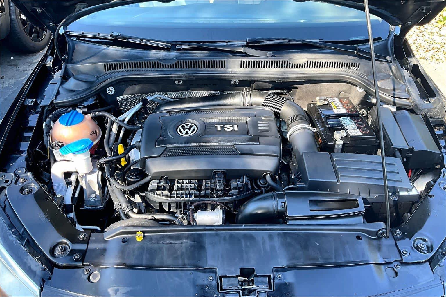 Used 2014 Volkswagen Jetta SE FWD image 29