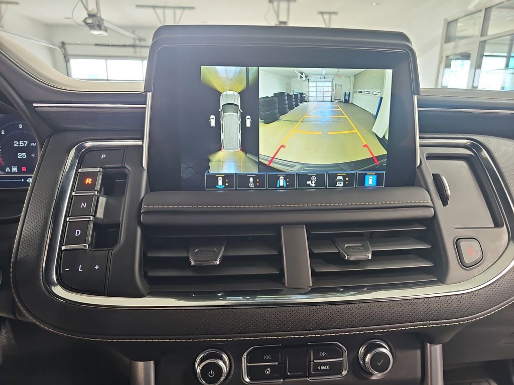 Certified 2024 GMC Yukon XL SLT w/ SLT Premium Package image 30