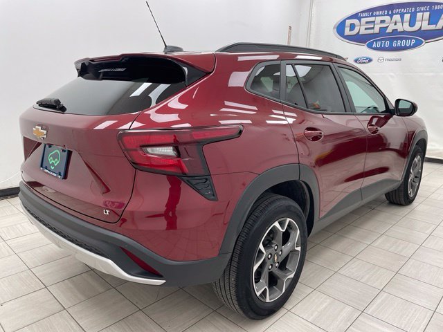 Used 2024 Chevrolet Trax LT w/ Driver Confidence Package FWD image 9