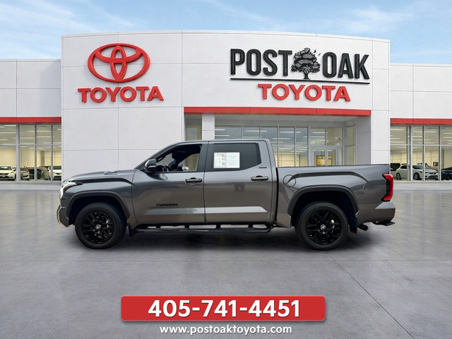 Used 2025 Toyota Tundra Limited AWD/4WD image 8