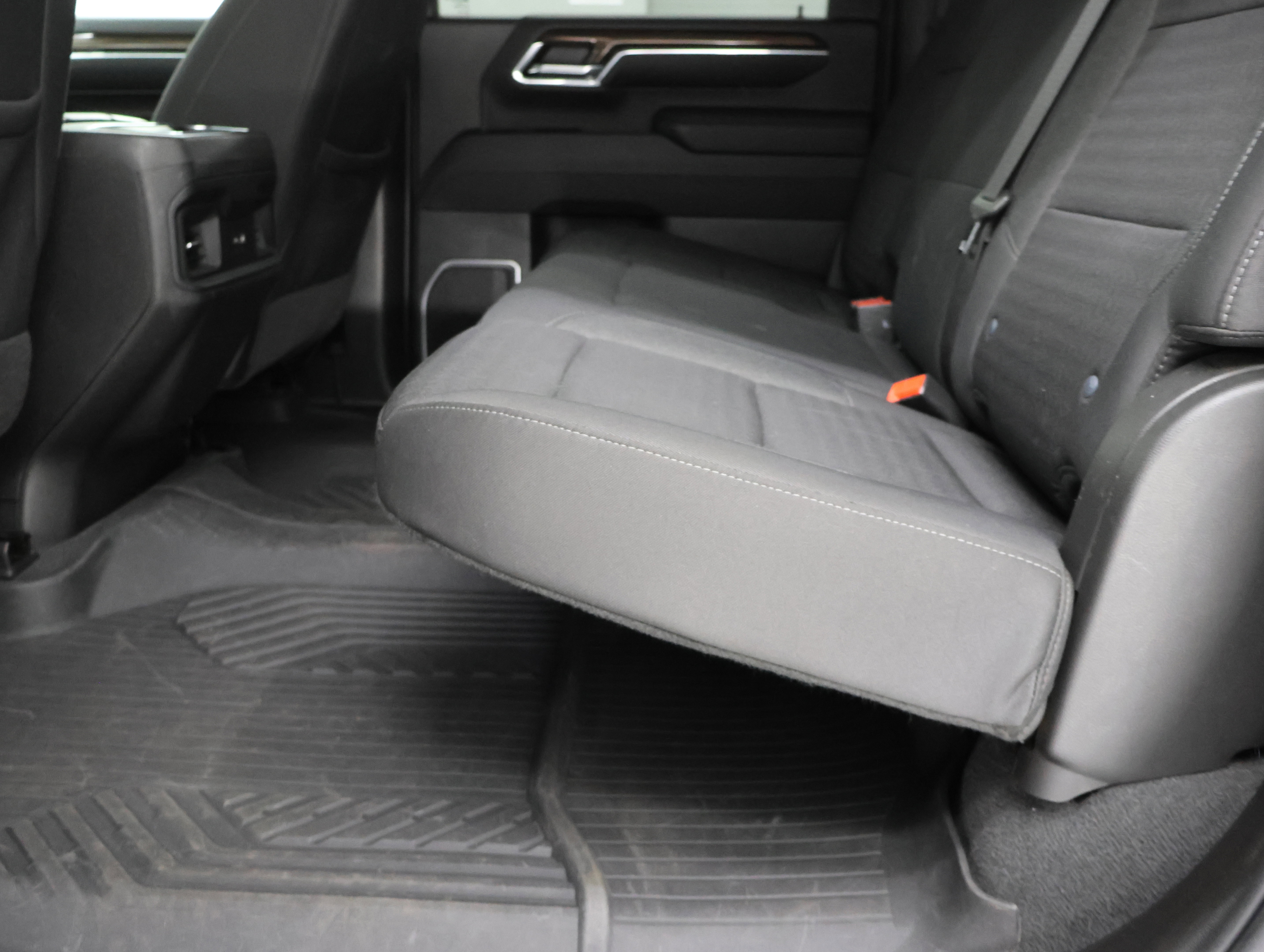 Used 2024 Chevrolet Silverado 2500 LT AWD/4WD image 34