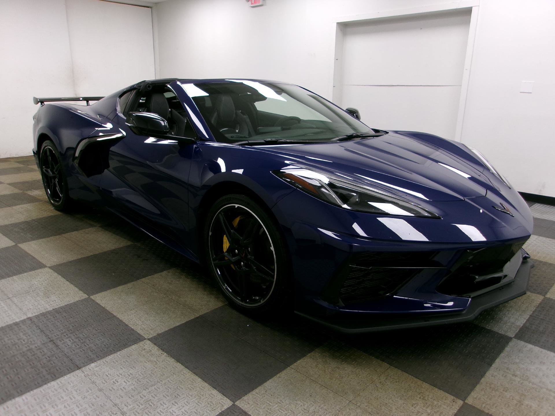 Used 2025 Chevrolet Corvette Stingray Preferred Cpe w/ Z51 Performance Package image 16