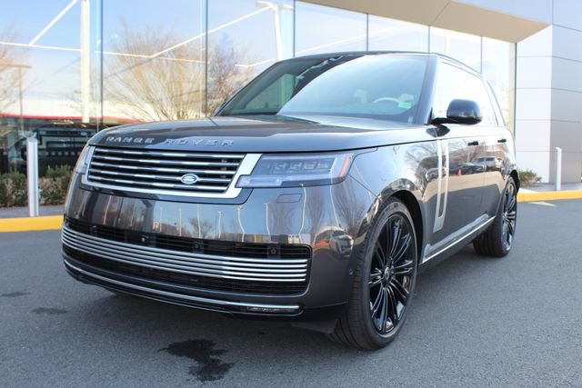 Used 2025 Land Rover Range Rover SV image 1