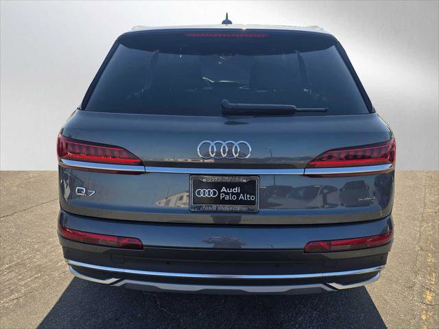 Used 2024 Audi Q7 2.0T Premium w/ Convenience Package image 4