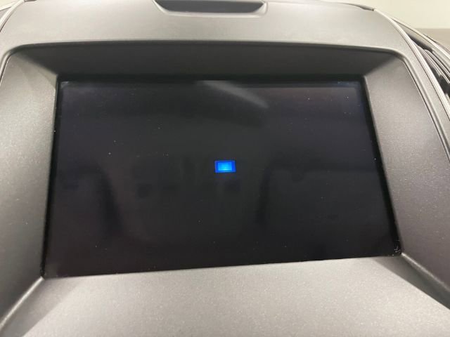 Used 2017 Ford Edge SEL image 11