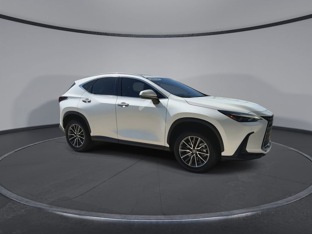 Used 2024 Lexus NX 250 FWD image 2