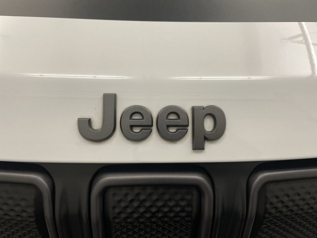 Used 2022 Jeep Compass Trailhawk w/ Sun and Sound Group AWD/4WD image 26