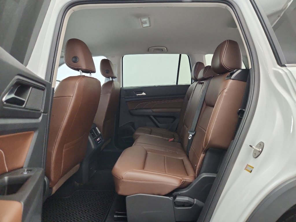 Used 2022 Volkswagen Atlas SE w/ Black Wheel Package FWD image 29