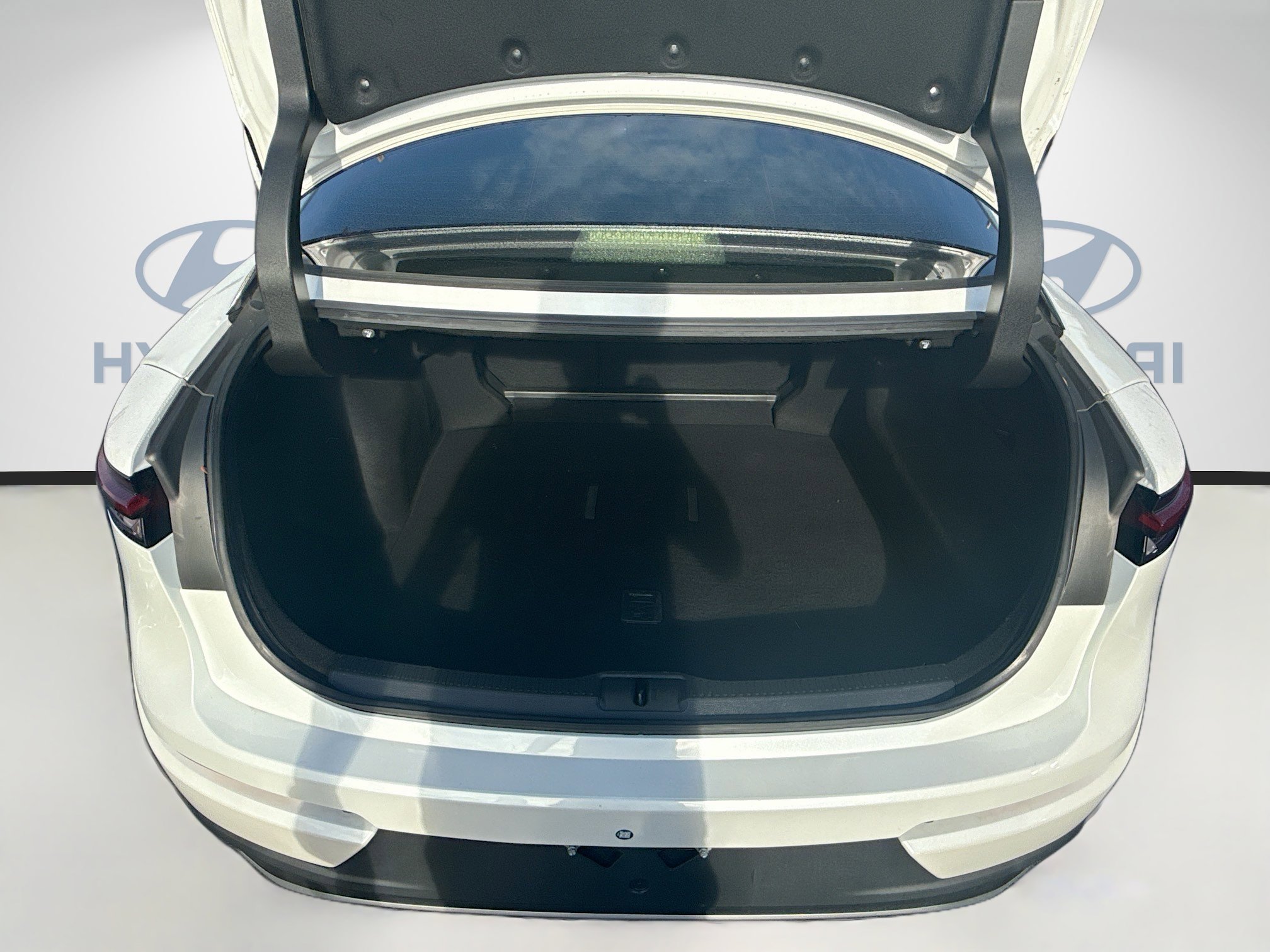 Used 2023 Toyota Crown XLE image 25