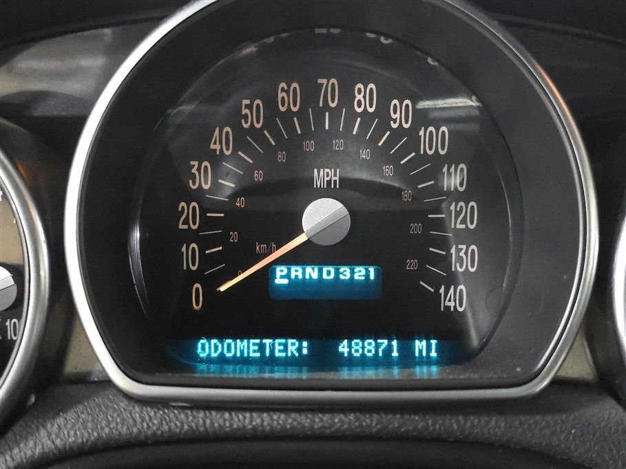 Used 2004 Chevrolet SSR w/ Preferred Equipment Group image 12