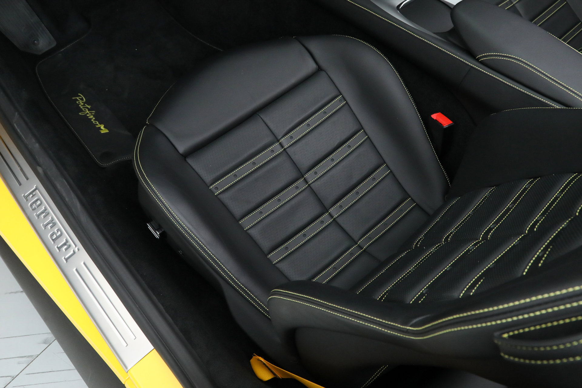 Certified 2023 Ferrari Portofino M image 27