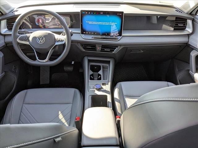 New 2025 Volkswagen Tiguan SE image 15
