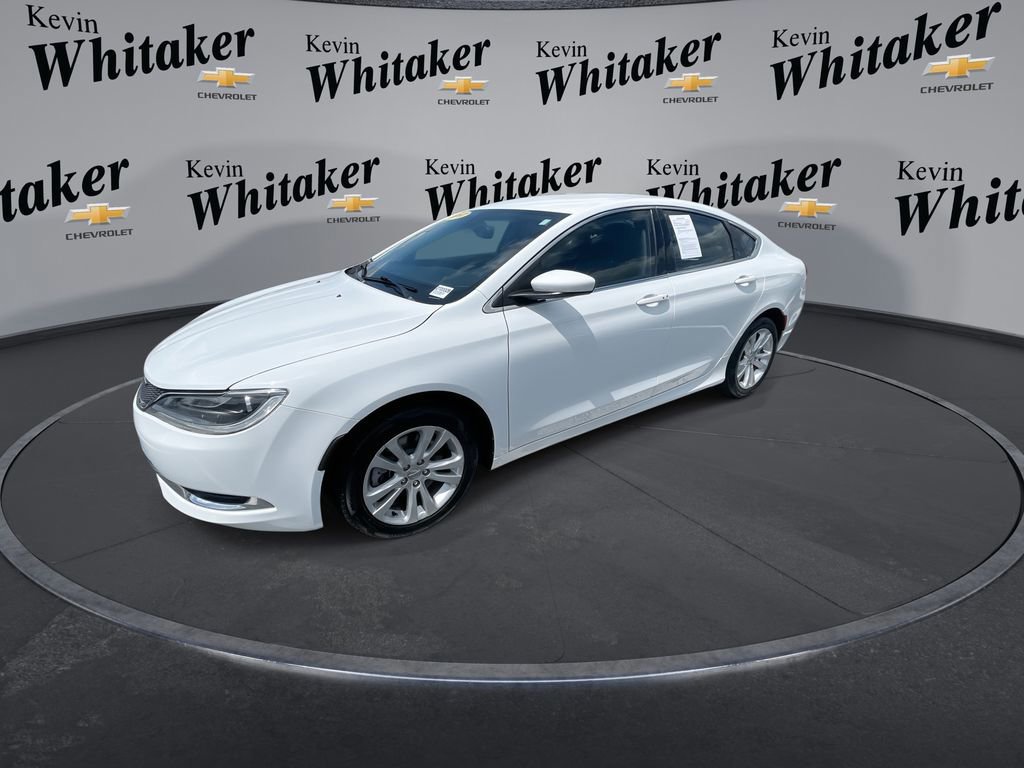 Used 2017 Chrysler 200 Limited Platinum FWD image 4