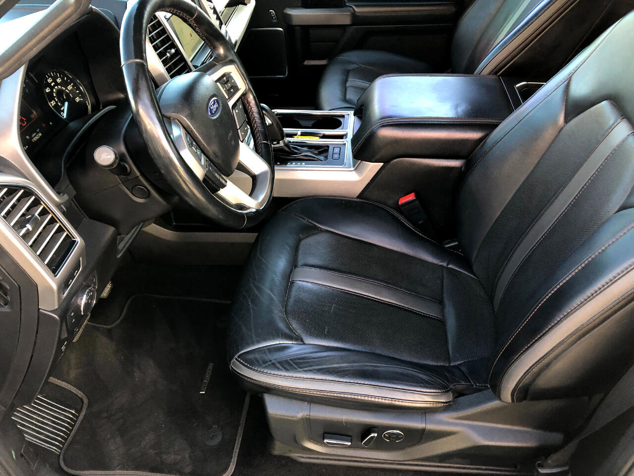 Used 2019 Ford F150 Platinum w/ Equipment Group 701A Luxury image 32