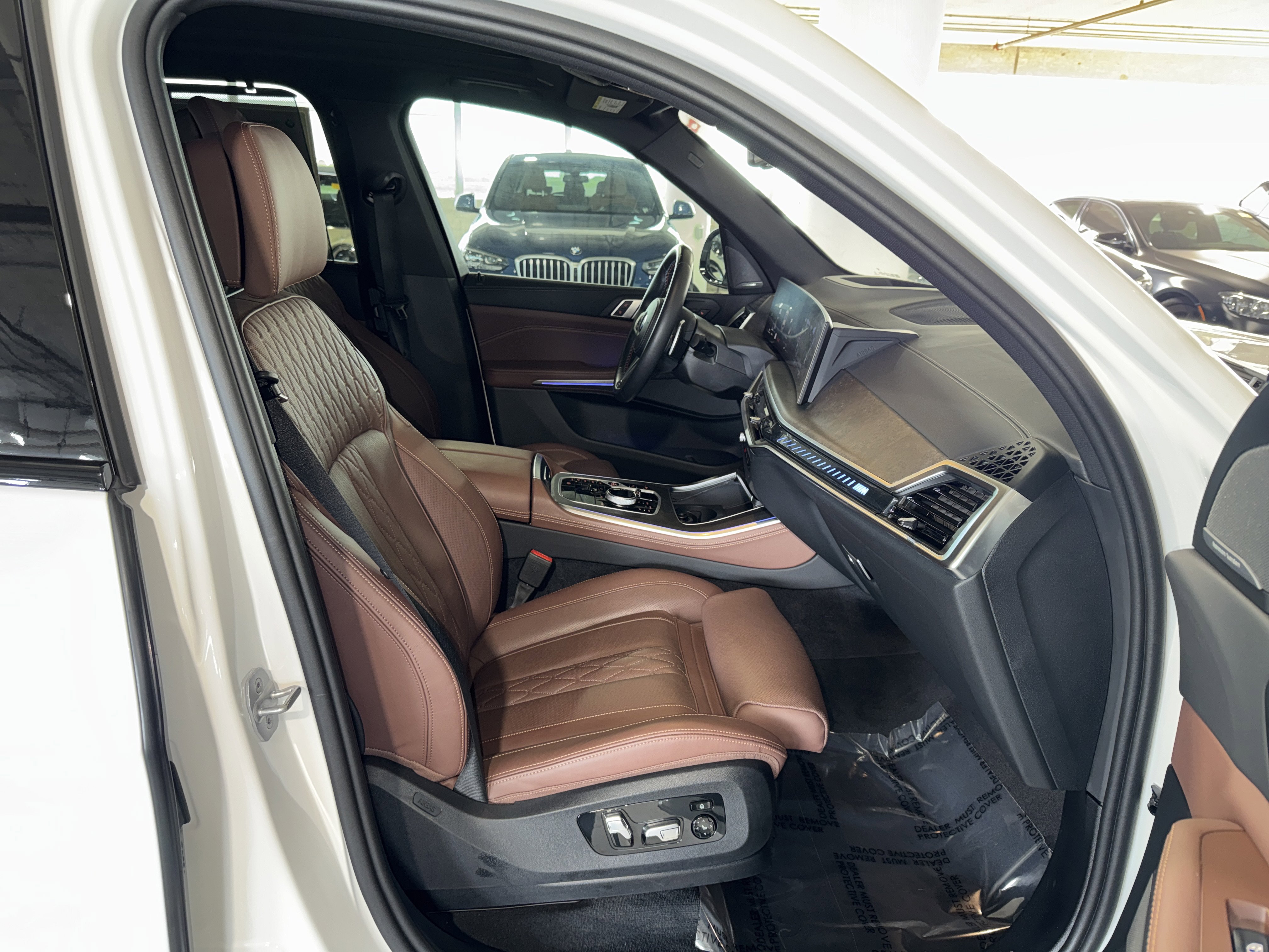 Used 2025 BMW X5 M60i image 10