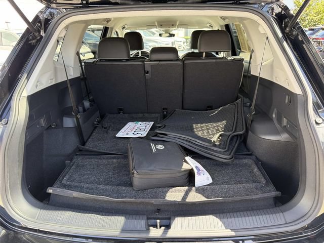 Certified 2023 Volkswagen Tiguan SE FWD image 6