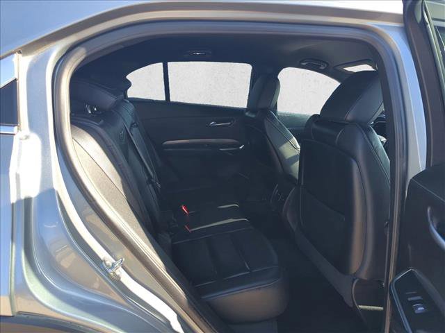 Used 2025 Cadillac XT4 Premium Luxury image 19