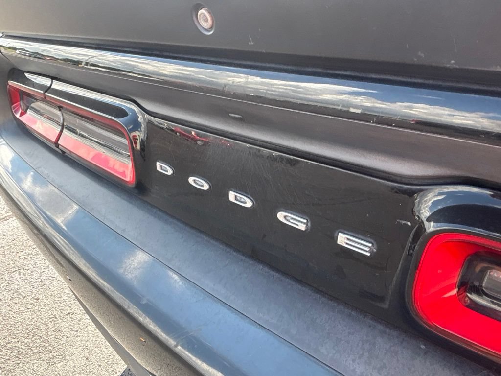 Used 2019 Dodge Challenger SXT w/ Plus Package RWD image 33