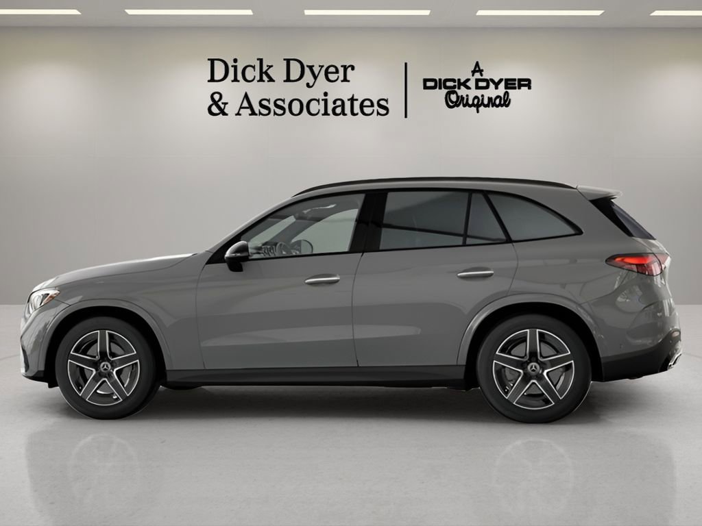 Used 2025 Mercedes-Benz GLC 300 image 22