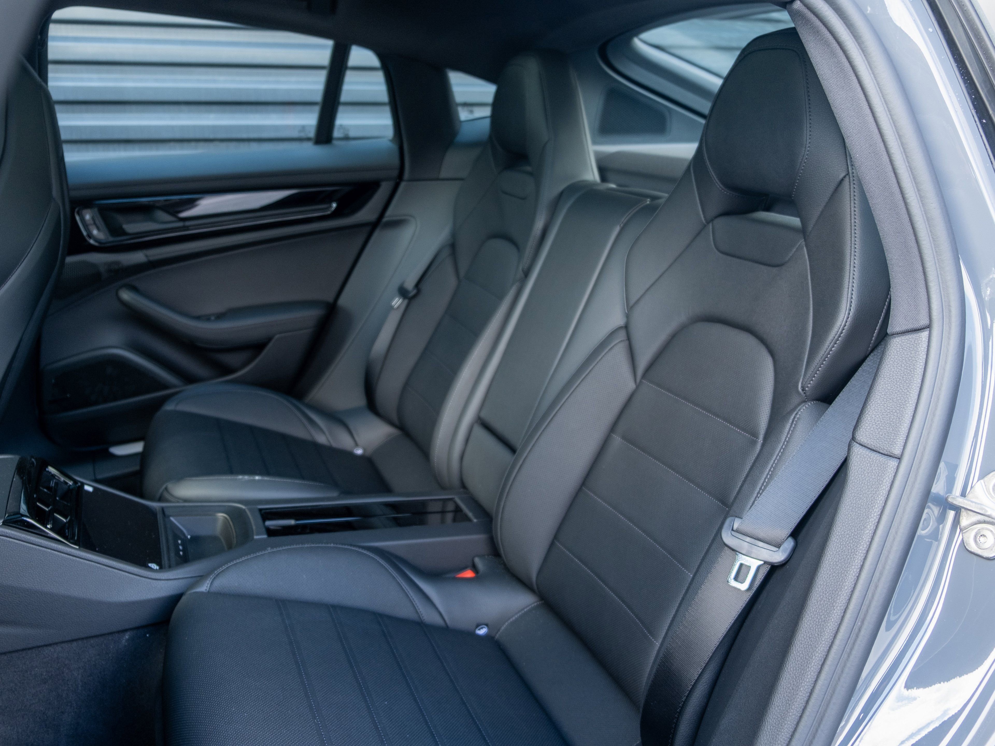 New 2026 Porsche Panamera 4 image 35