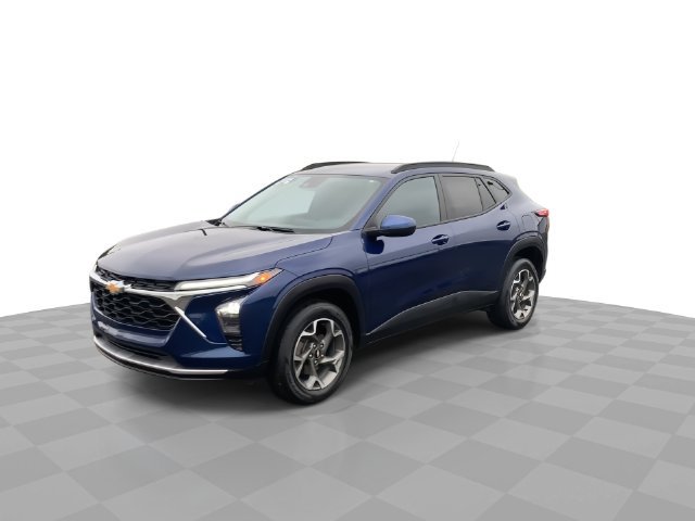 Used 2024 Chevrolet Trax LT w/ Driver Confidence Package FWD image 4
