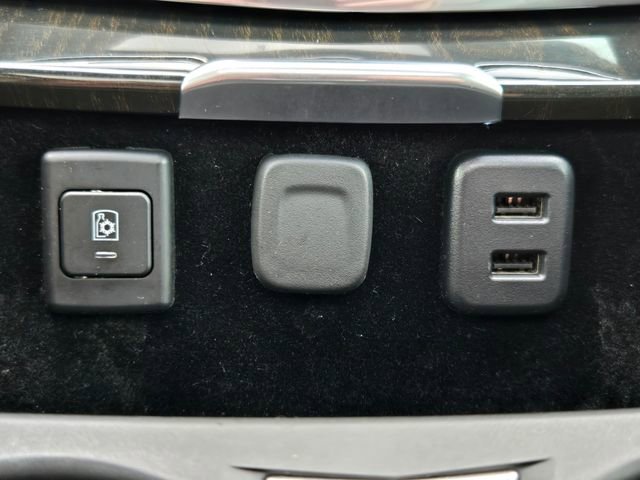 Used 2018 Cadillac Escalade ESV Platinum image 31