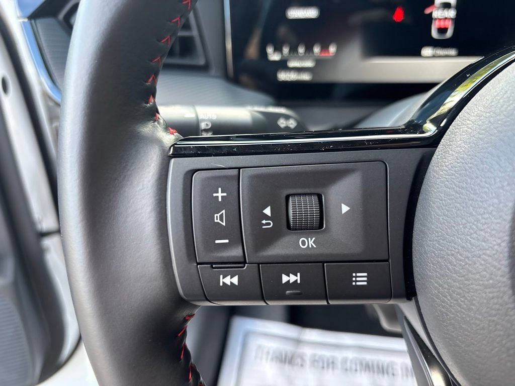 Certified 2025 Nissan Kicks SR AWD/4WD image 20