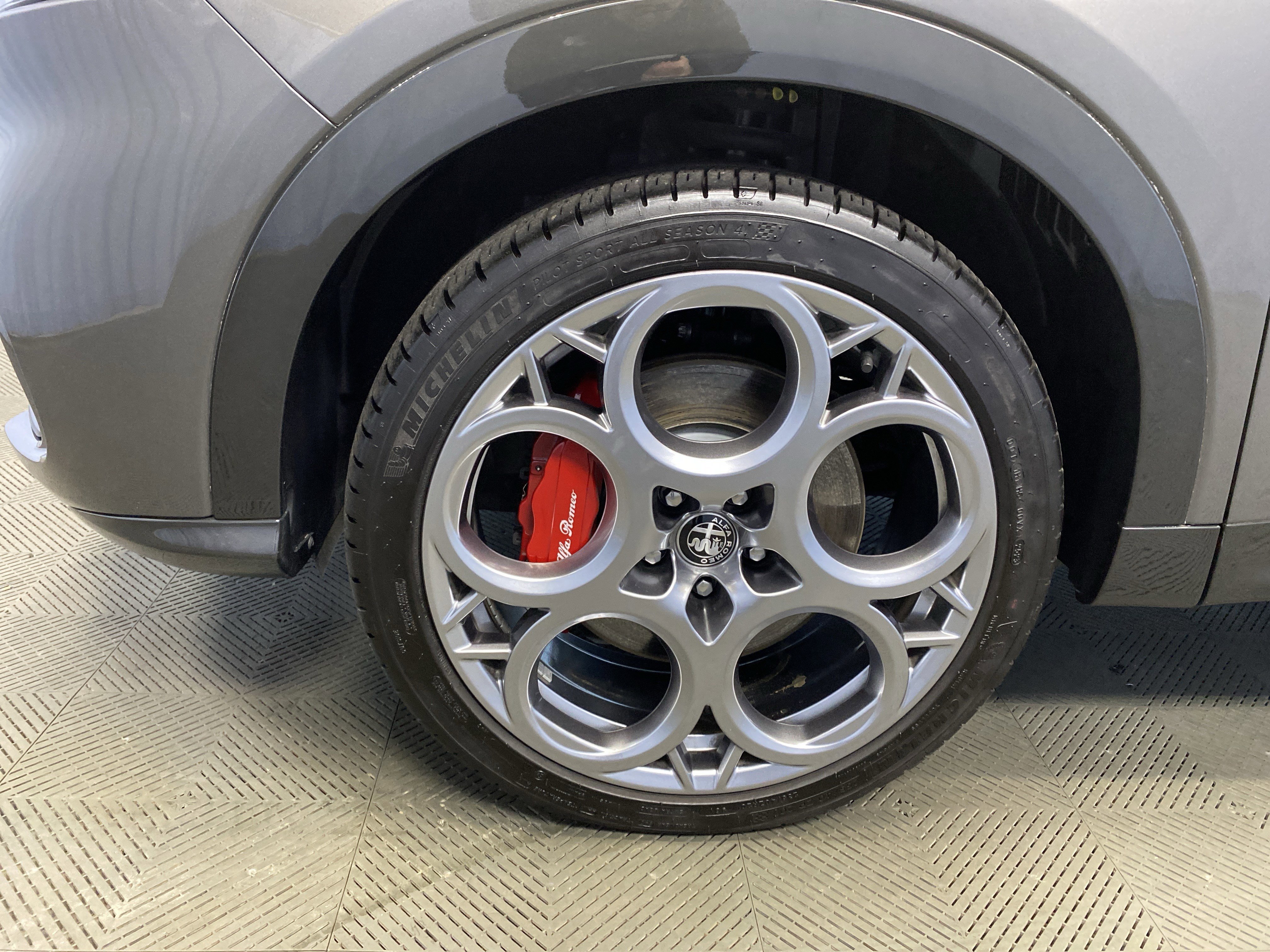 Used 2024 Alfa Romeo Tonale Veloce image 51