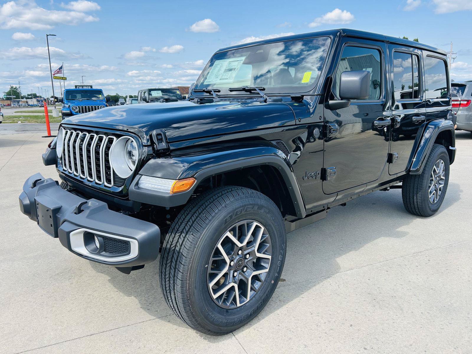 New 2026 Jeep Wrangler Unlimited Sahara w/ Technology Group AWD/4WD image 33