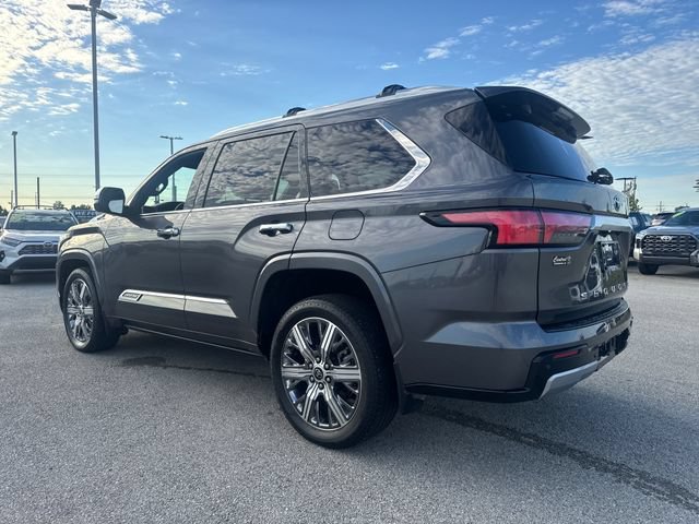 Used 2023 Toyota Sequoia Capstone AWD/4WD image 4