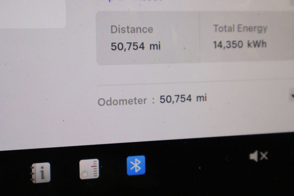 Used 2023 Tesla Model 3 Performance image 41