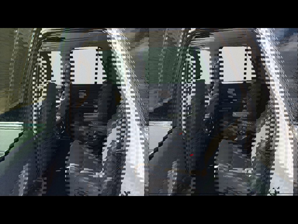 Used 2025 Ford Expedition Max Active image 16