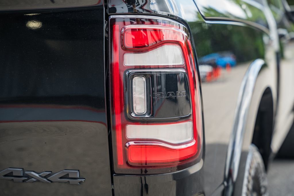 Used 2019 RAM 2500 Laramie AWD/4WD image 6