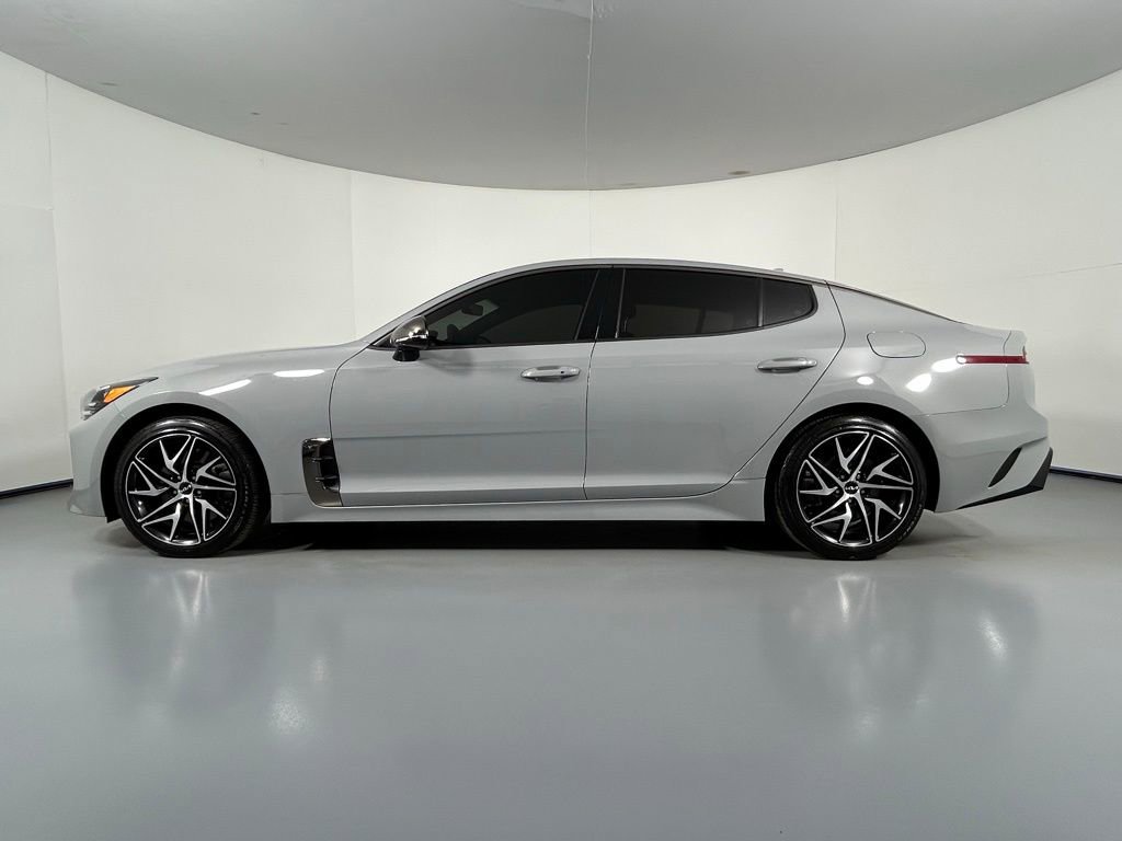 Used 2023 Kia Stinger GT-Line w/ Sun & Sound Package image 4