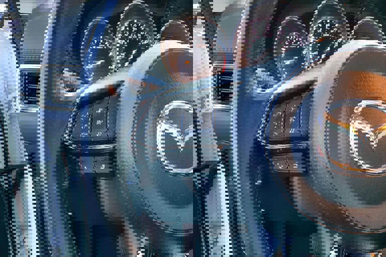 Used 2019 MAZDA CX-5 Touring image 23