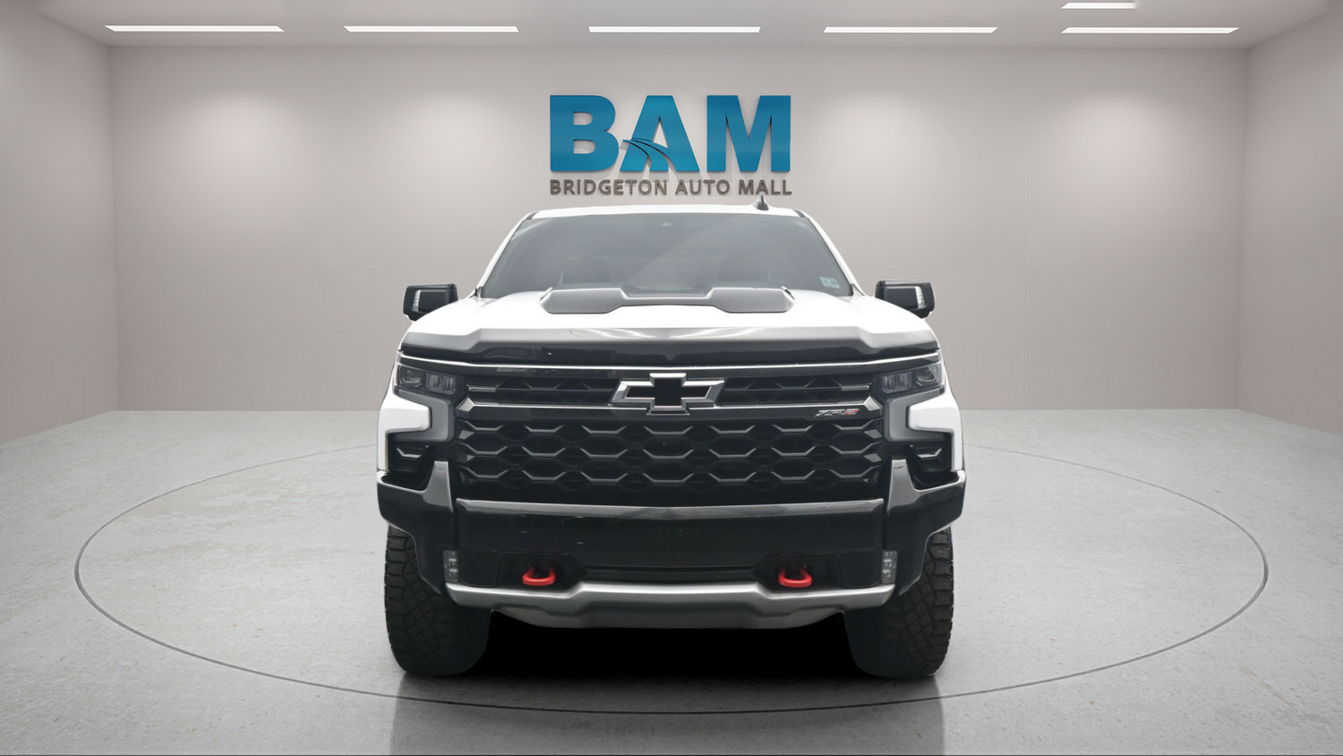 Used 2024 Chevrolet Silverado 1500 ZR2 w/ Technology Package AWD/4WD image 2