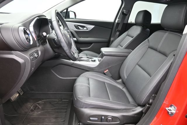 Used 2024 Chevrolet Blazer LT w/ Midnight/Sport Edition FWD image 23