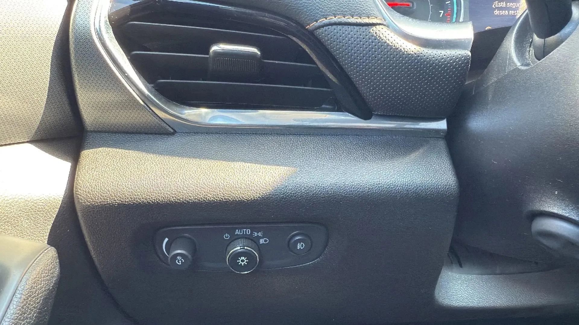 Used 2020 Chevrolet Traverse Premier w/ Redline Edition image 15