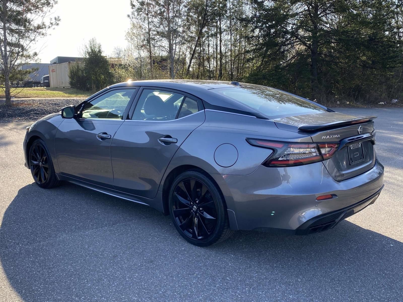 Used 2022 Nissan Maxima SR w/ Sport Mat Group image 5