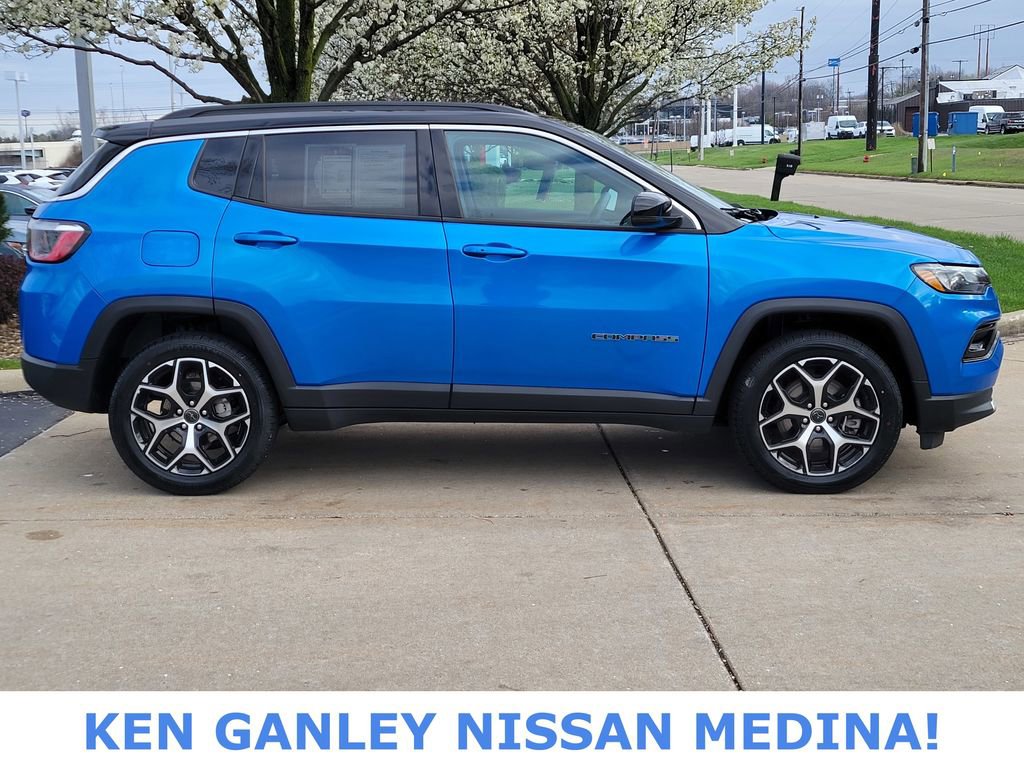 Used 2025 Jeep Compass Limited image 2