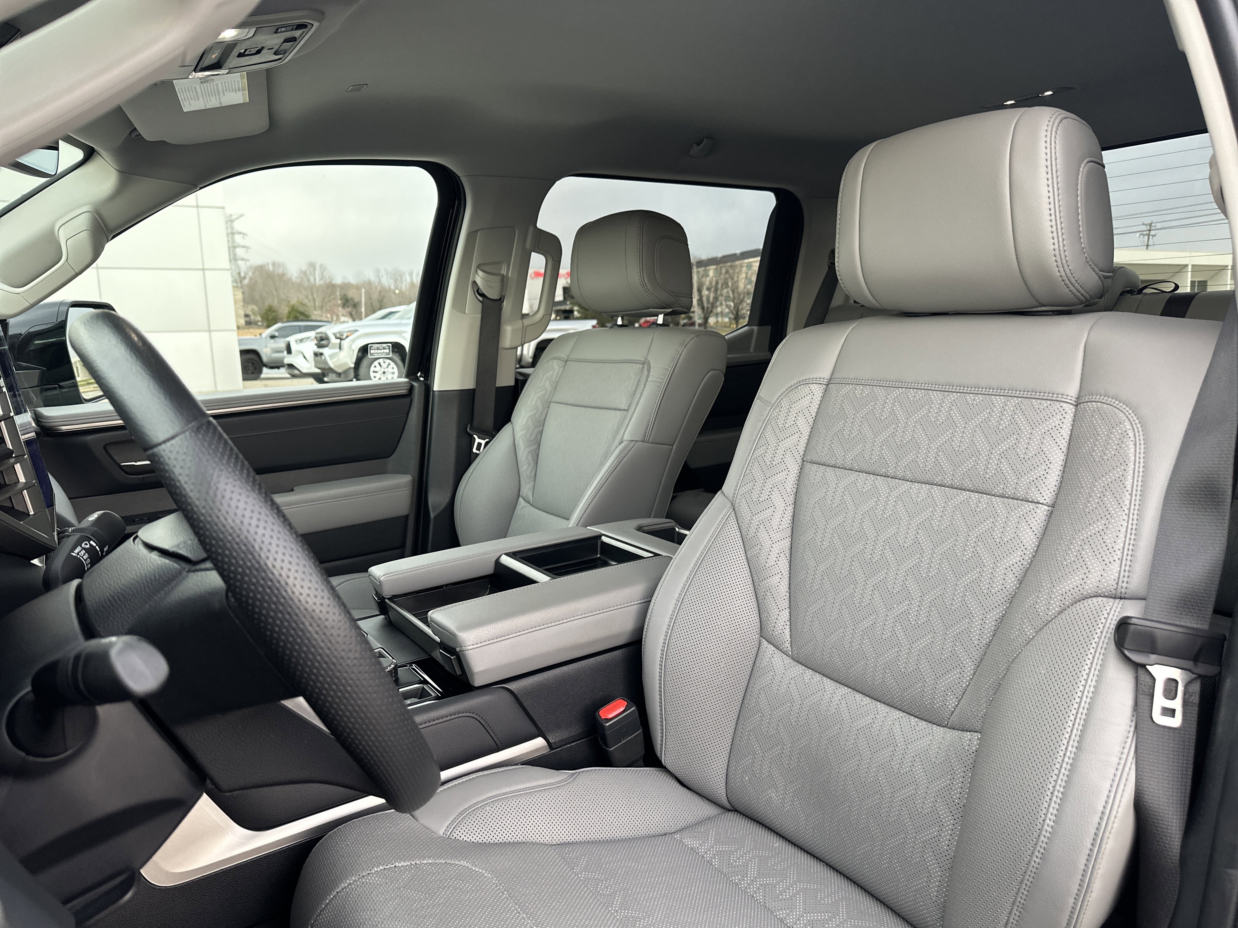 Used 2024 Toyota Tundra Limited image 9