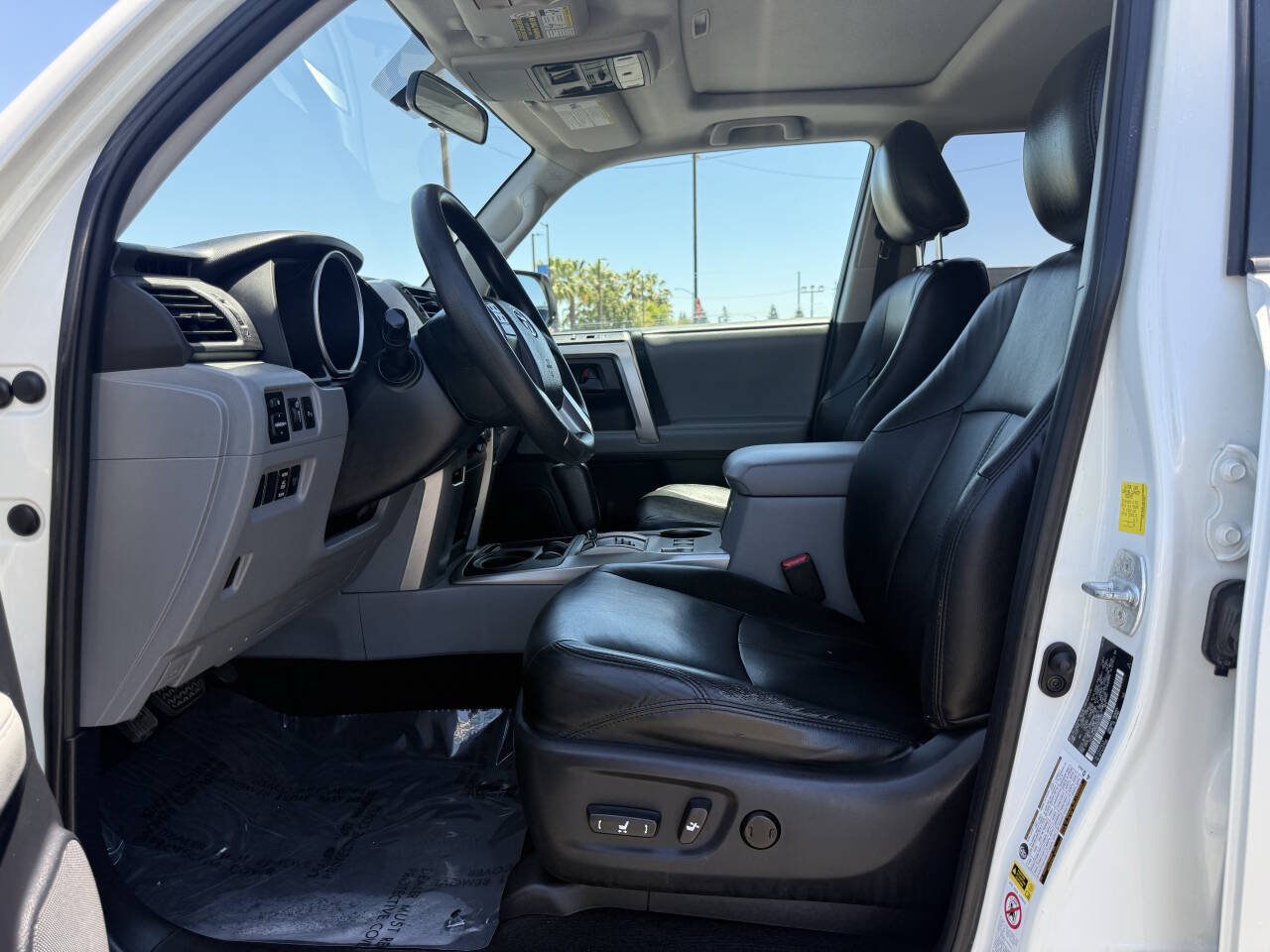 Used 2011 Toyota 4Runner SR5 w/ Convenience Pkg RWD image 8