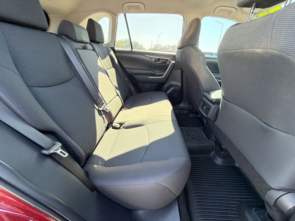 Used 2023 Toyota RAV4 LE image 29