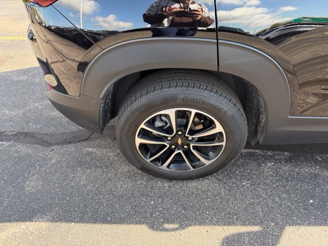 Certified 2024 Chevrolet TrailBlazer LT w/ Convenience Package FWD image 18