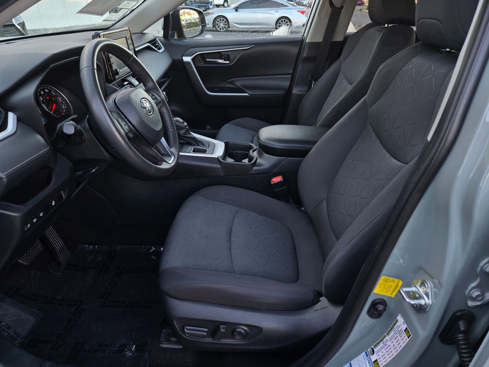 Used 2021 Toyota RAV4 XLE w/ XLE Grade Weather Package image 14